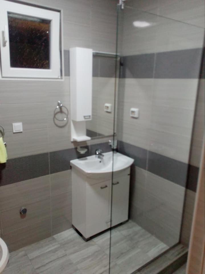 Apartmani M&V Sutomore Kültér fotó