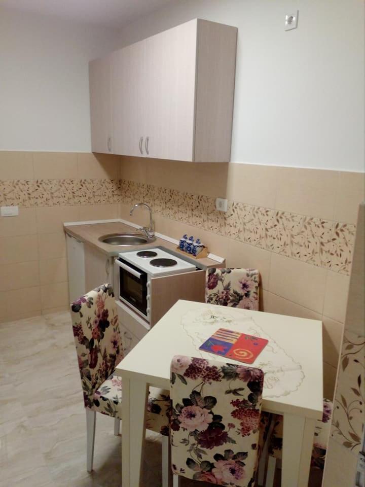 Apartmani M&V Sutomore Kültér fotó